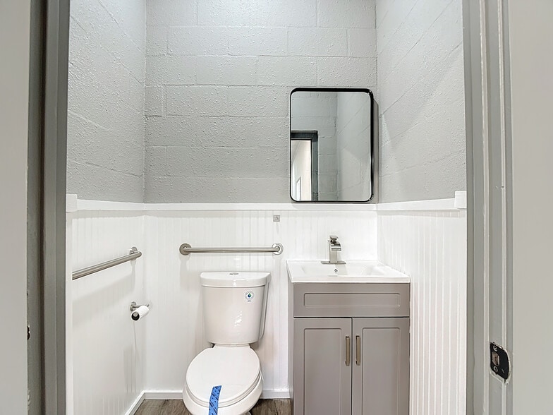 More Photos Of 8925 New York Ave, Hudson Warehouse For Lease