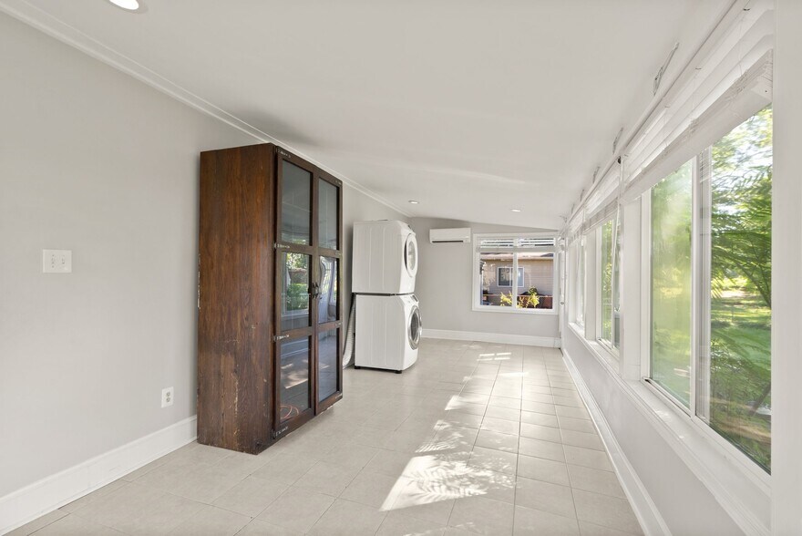More Photos Of 17423 Wilson St, Dumfries Multifamily For Sale