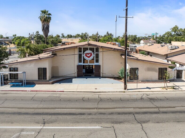 More Photos Of 1921 E Belmont Ave, Fresno Lodge Meeting Hall For Sale