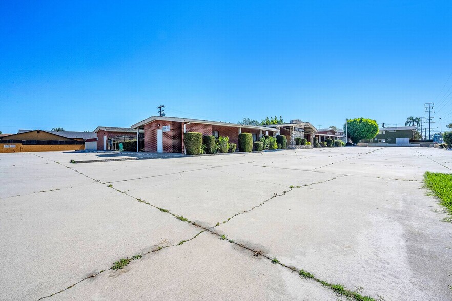 More Photos Of 7707 Florence Ave, Downey Religious Facility For Sale