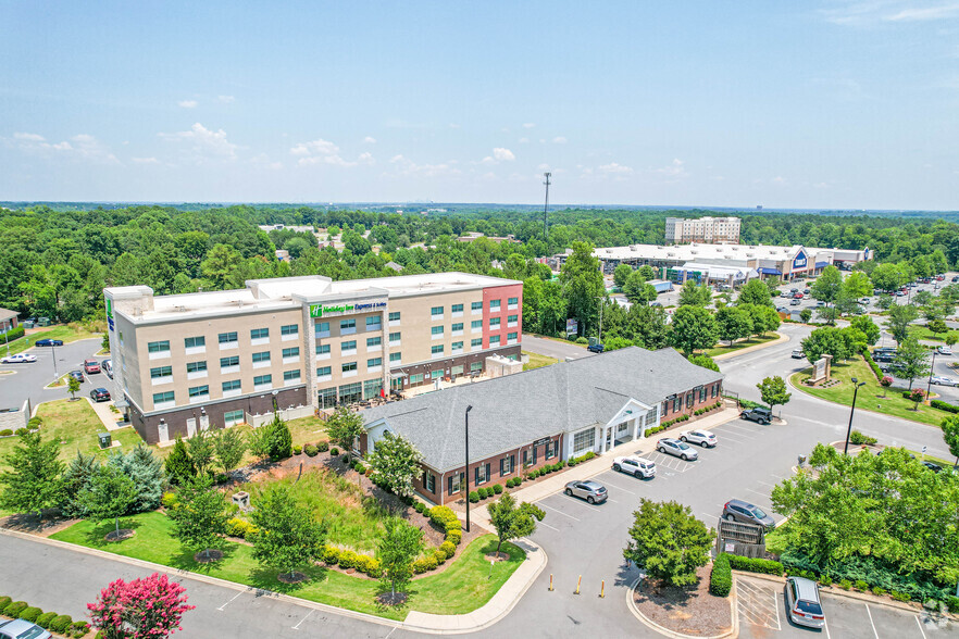 Primary Photo Of 1201 Carolina Pl, Fort Mill Office Residential For Lease