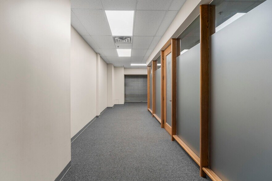 More Photos Of 1 W Market St, Corning Office For Lease