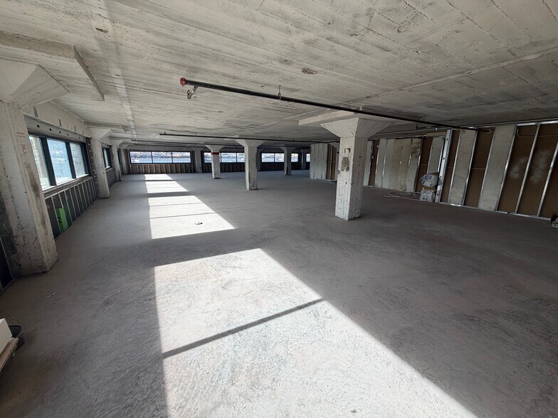 More Photos Of 1125 Texas Ave, El Paso Medical For Sale