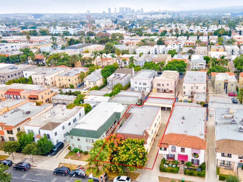 More Photos Of 445 N Spaulding Ave, Los Angeles Apartments For Sale