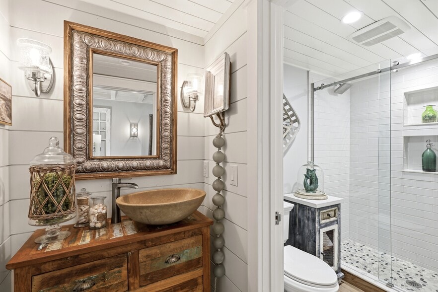 More Photos Of 840 Myrtle Ter, Naples Freestanding For Sale