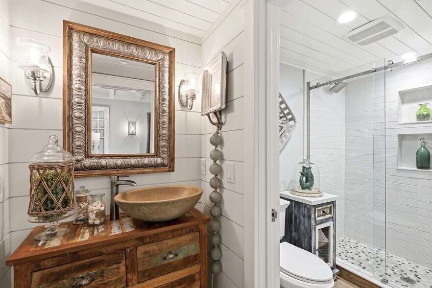 More Photos Of 840 Myrtle Ter, Naples Freestanding For Sale