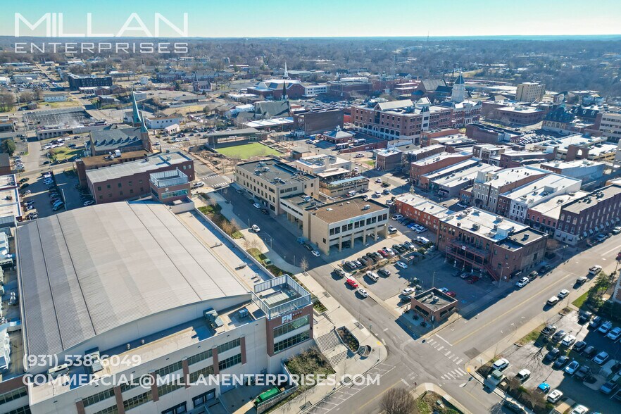 More Photos Of 110 Main St, Clarksville Light Distribution For Lease