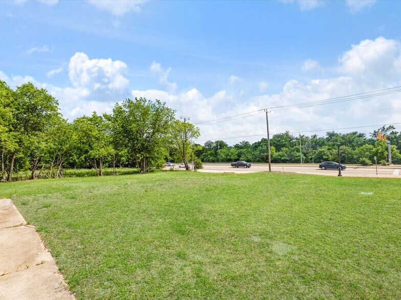 More Photos Of 1003 E Rosedale St, Fort Worth Land For Sale