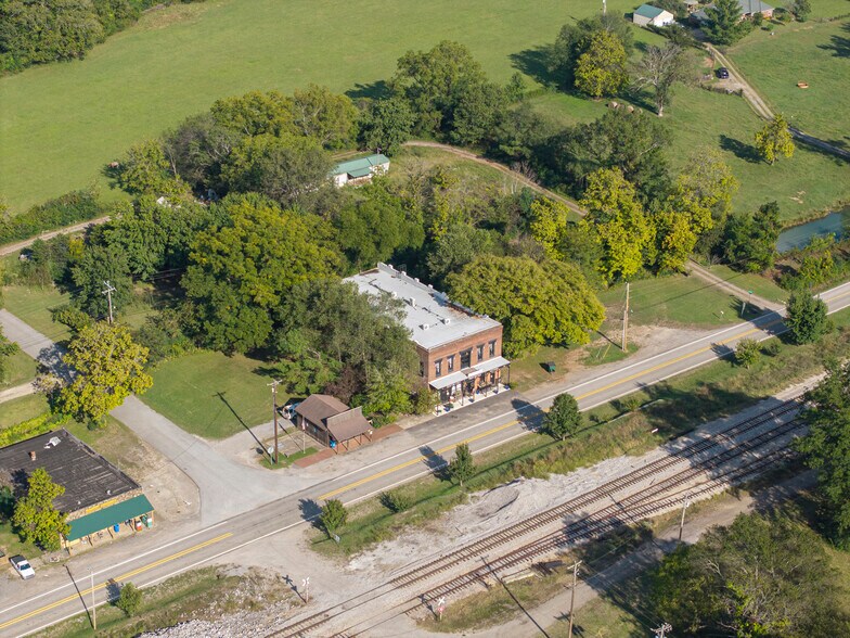 More Photos Of 411 E Front Ave, Chester Hospitality For Sale