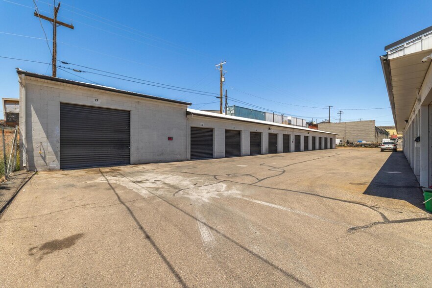 More Photos Of 511 N 1300 E, St George Warehouse For Sale