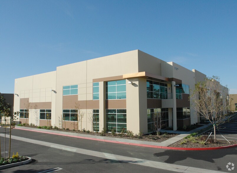 More Photos Of 791 Chambers Ln, Simi Valley Manufacturing For Lease