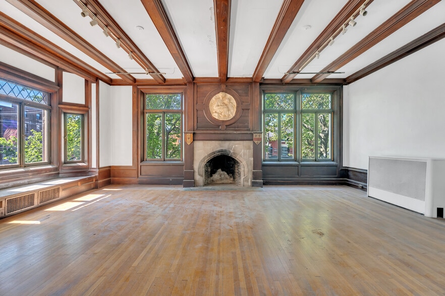 More Photos Of 51 Trumbull St, New Haven Office For Sale