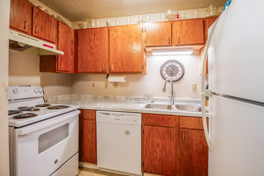 More Photos Of 2718 Zion Rd, Henderson Apartments For Sale