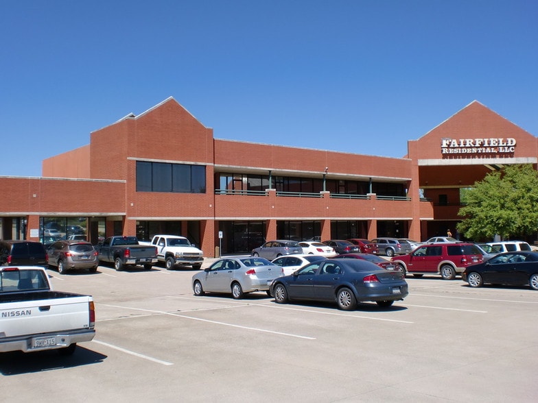 More Photos Of 2045 N State Highway 360, Grand Prairie Unknown For Lease