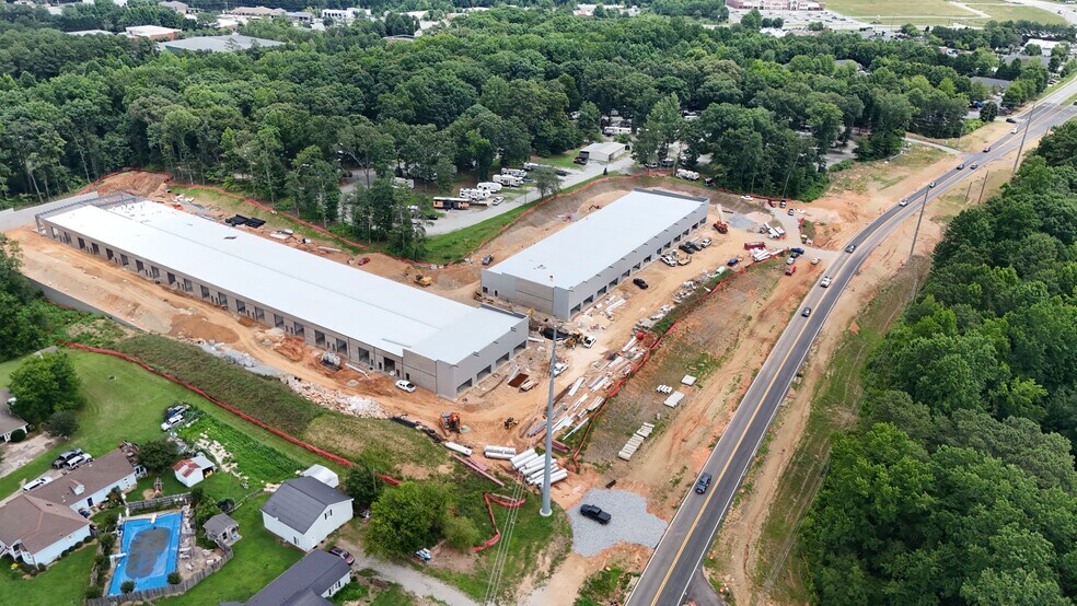 More Photos Of 2570 Atlanta hwy, Cumming Storefront For Sale