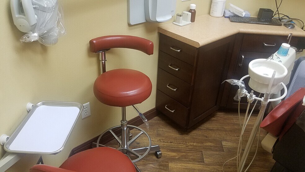 More Photos Of 7884 W Sahara Ave, Las Vegas Medical For Sale
