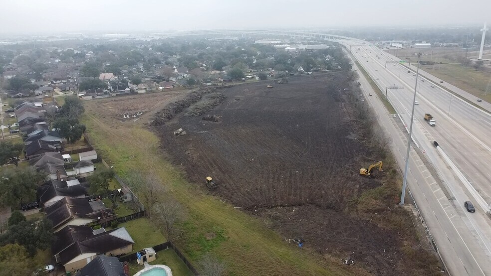 More Photos Of 10923 S Sam Houston Pky E, Houston Distribution For Sale