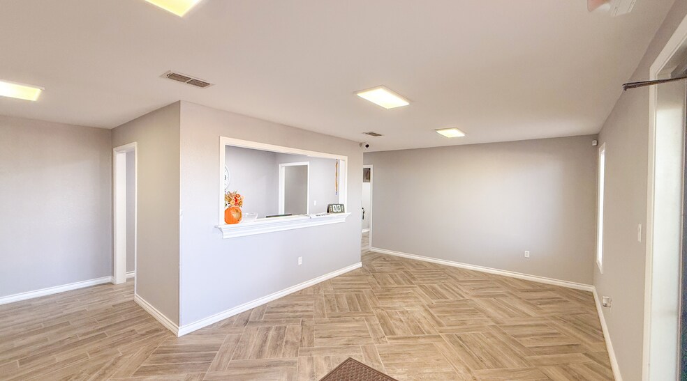 More Photos Of 509 Madrid Rd, Odessa Industrial For Sale