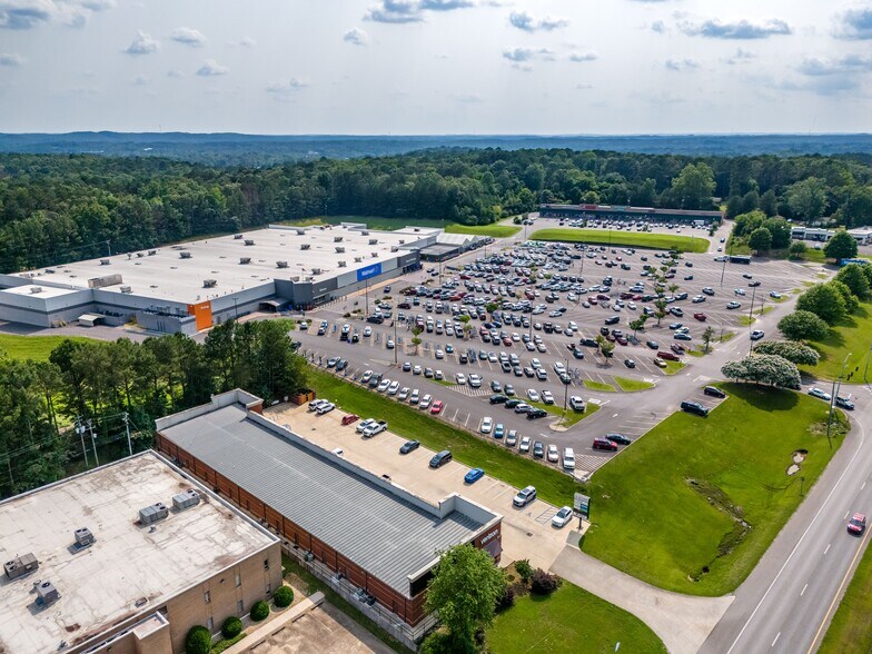 More Photos Of 1811 Highway 78 E, Jasper General Retail For Sale