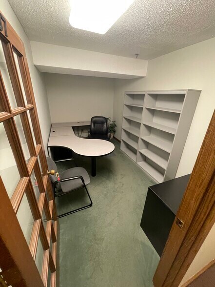 More Photos Of 5821 cedar lake Rd, Saint Louis Park Medical For Lease