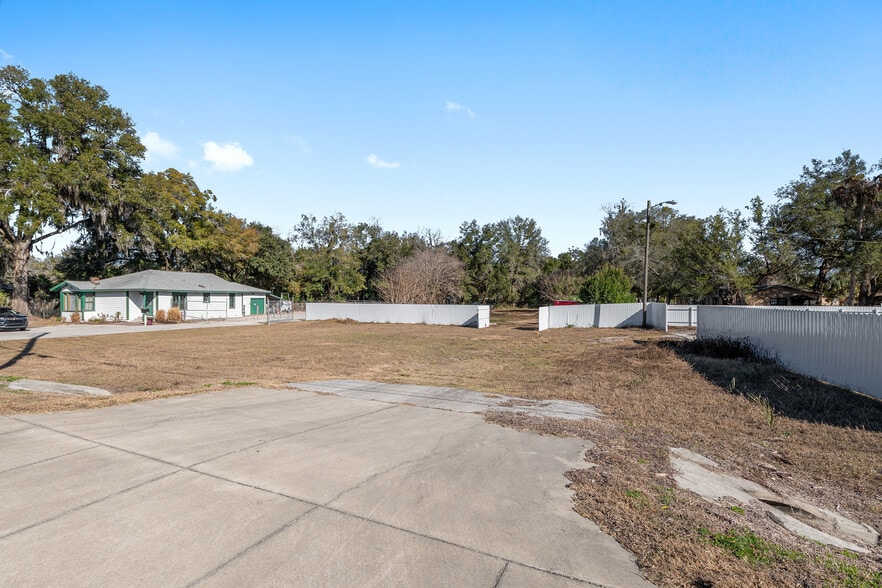 More Photos Of 1007 25th St, Ocala General Retail For Sale