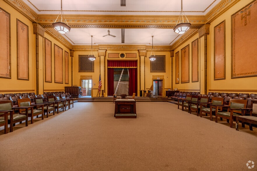 More Photos Of 1012 Main St, Racine Lodge Meeting Hall For Sale