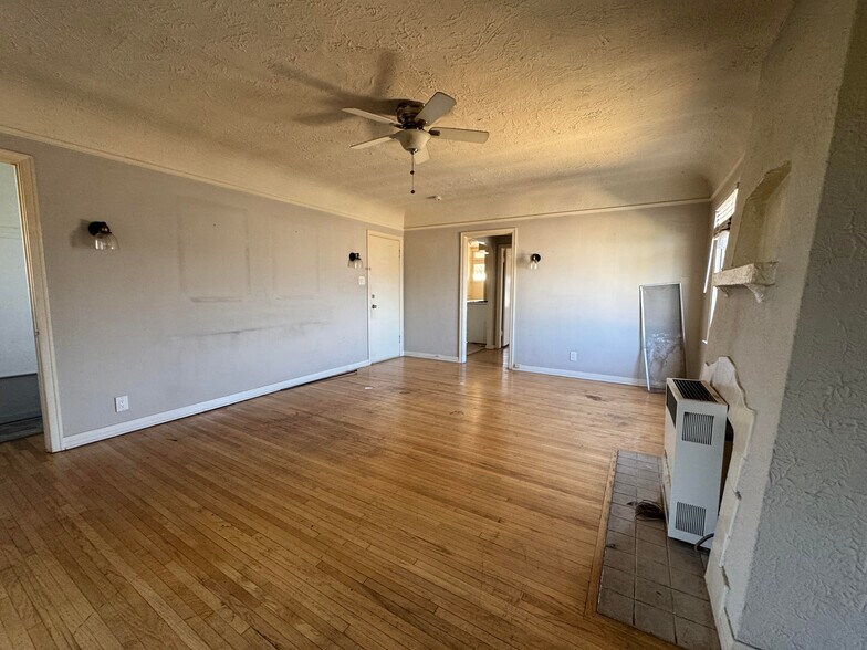 More Photos Of 516 W Lexington Dr, Glendale Apartments For Sale