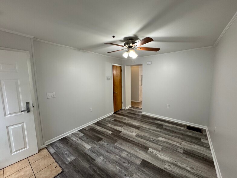 More Photos Of 1300-1302 N French St, Wilmington Apartments For Sale