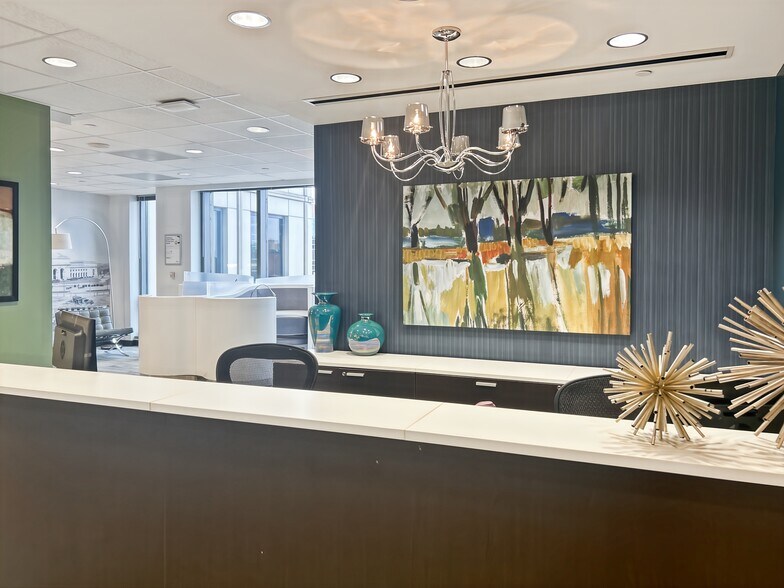 More Photos Of 4250 N Fairfax Dr, Arlington Coworking Space