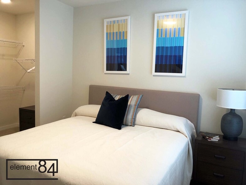 More Photos Of 1482 S 84th St, West Allis Apartments For Lease