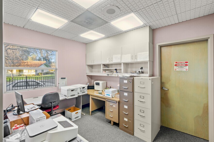 More Photos Of 5309 Carrington Cir, Stockton Healthcare For Sale