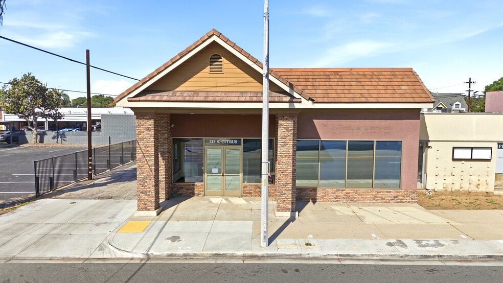 Primary Photo Of 215 S Citrus Ave, Covina Storefront For Lease