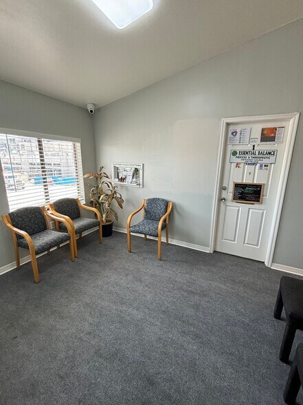 More Photos Of 909 SE 47th Ter, Cape Coral Storefront Retail Office For Lease