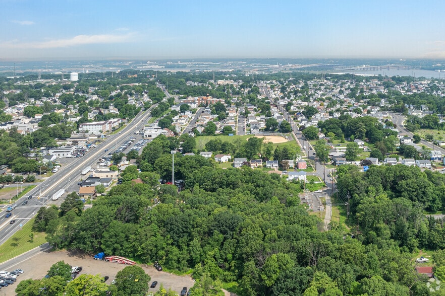 More Photos Of 2070-2078 State Route 35, South Amboy, NJ 08879, South Amboy Auto Repair For Sale