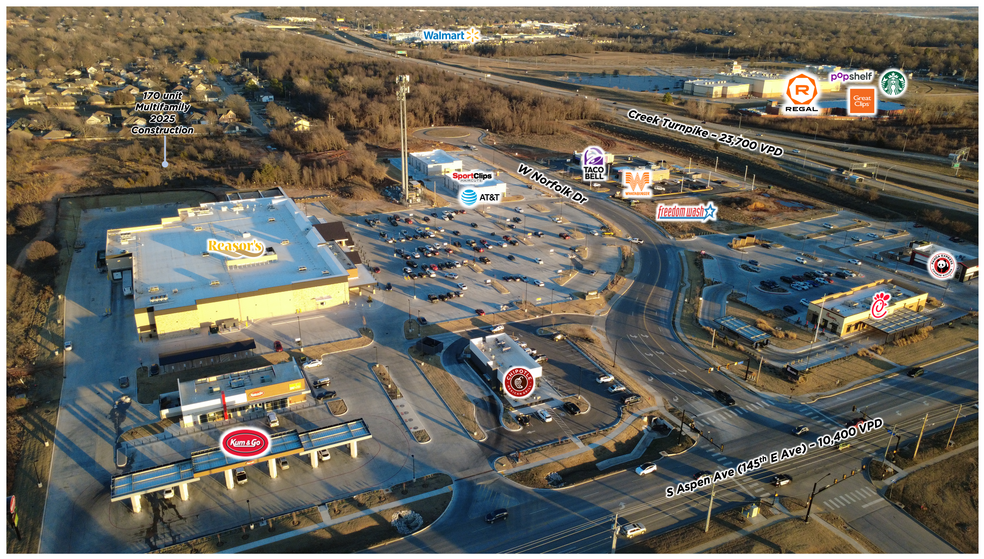 More Photos Of 1810 Norfolk, Broken Arrow Land For Lease