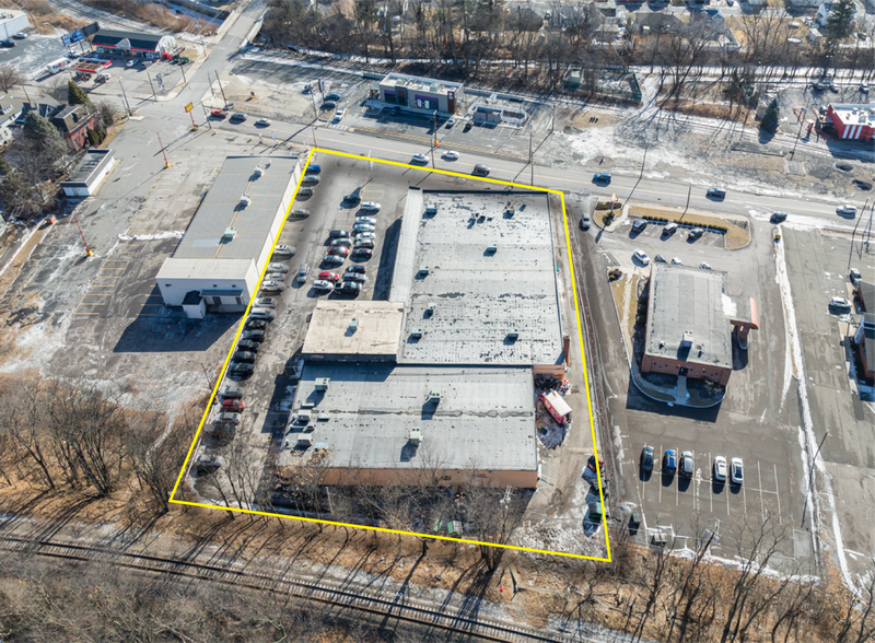 More Photos Of 653-665 Carey Ave, Hanover Township Storefront For Sale