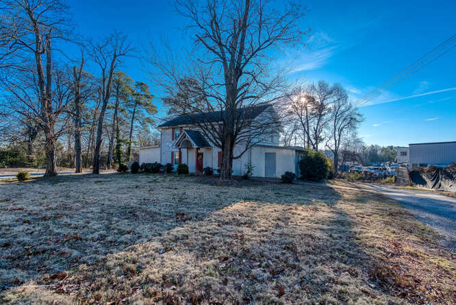 More Photos Of 497 NW Kirk Rd, Marietta Office For Sale