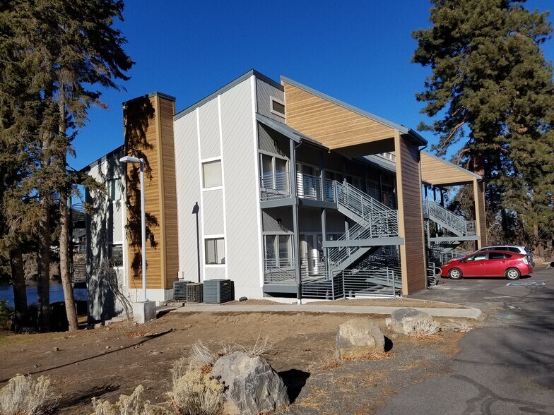 More Photos Of 2445 NE Division St, Bend Loft Creative Space For Lease