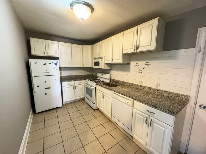 More Photos Of 814 Park Ave, Baltimore Apartments For Sale