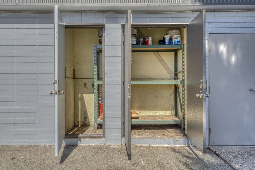 More Photos Of 729 S Main St, Salinas Office For Sale