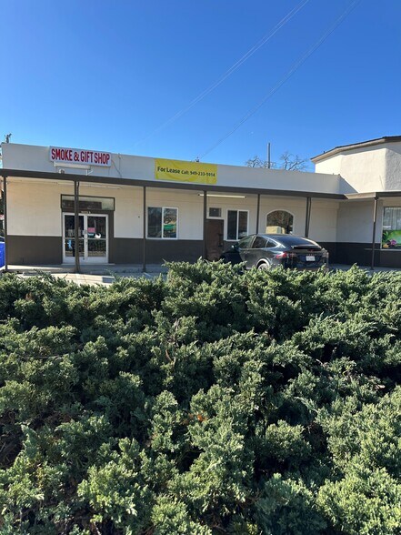 More Photos Of 1313 W El Camino Real, Mountain View Freestanding For Lease