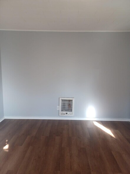 More Photos Of 1301 20th St N, Columbus Apartments For Sale