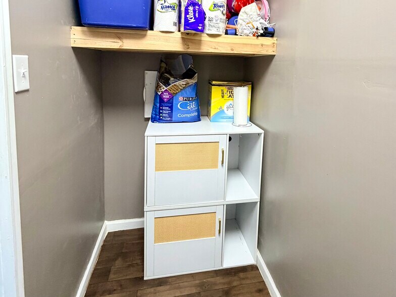 More Photos Of 1400 Pearman Dairy Rd, Anderson Office For Sale