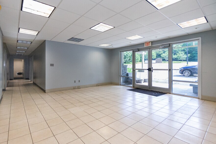 More Photos Of 199 Paradise Valley Rd, Athens Warehouse For Sale