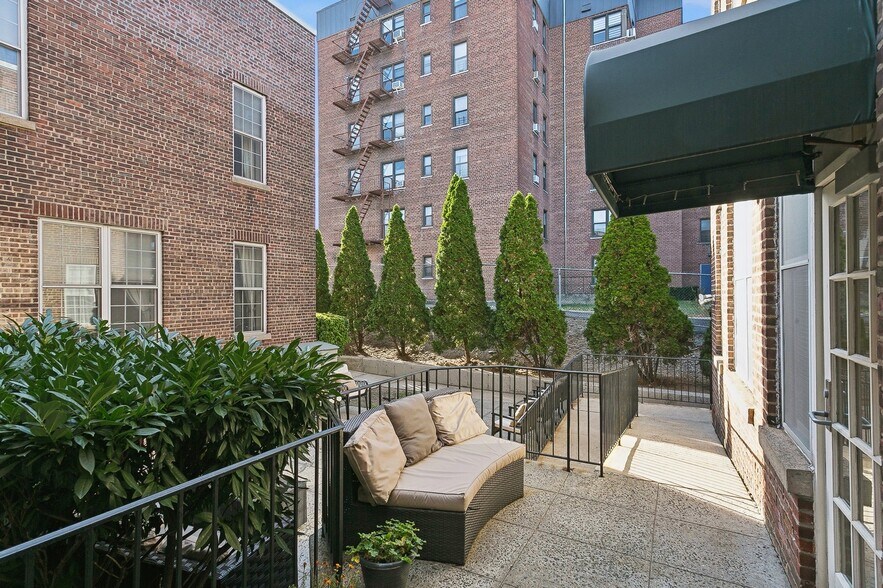 More Photos Of 3 Lehman Ter, Yonkers Congregate Senior Housing For Sale