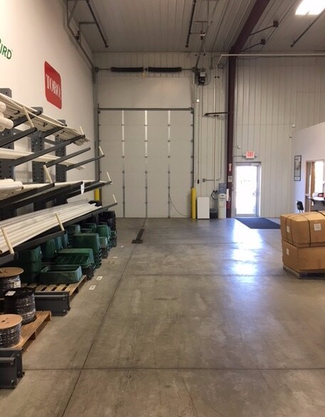 More Photos Of 2131 N 16th St, Fargo Light Distribution For Lease