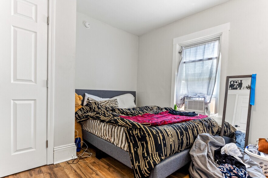 More Photos Of 51 Tanguay St, Sanford Apartments For Sale