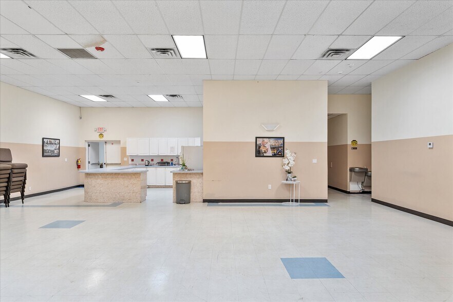 More Photos Of 2601-2699 N State Road 7, Lauderhill Unknown For Lease