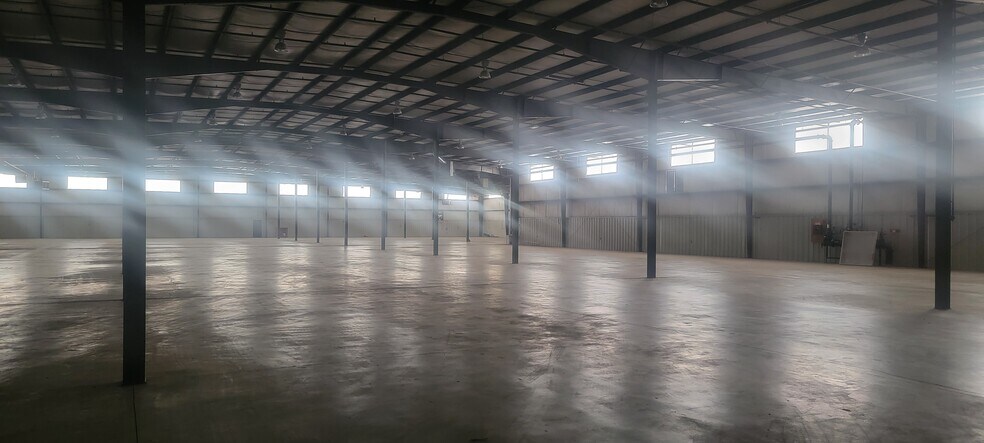 More Photos Of 26455 Newbanks Rd, Abingdon Distribution For Sale