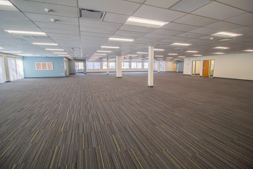 More Photos Of 20 Madison Avenue Ext, Albany Office For Lease
